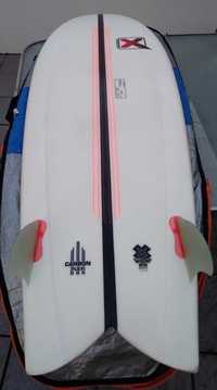 Prancha Twin fin modern keel 5'9 Vendo ou troco por midlenght