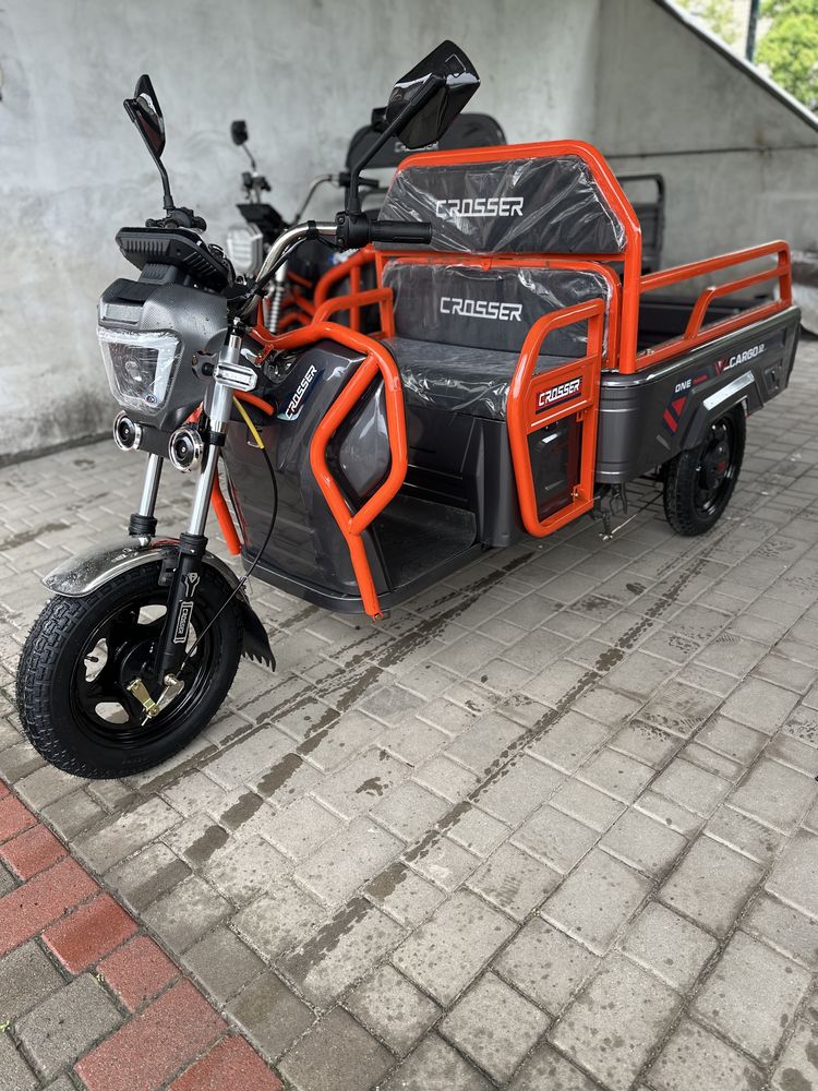 Вантажний електро трицикл муравей Crosser Cargo 12