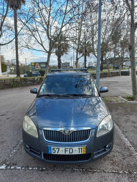 SKODA Fabia 2008 1.2 Gasolina 70cv - 154.000Kms