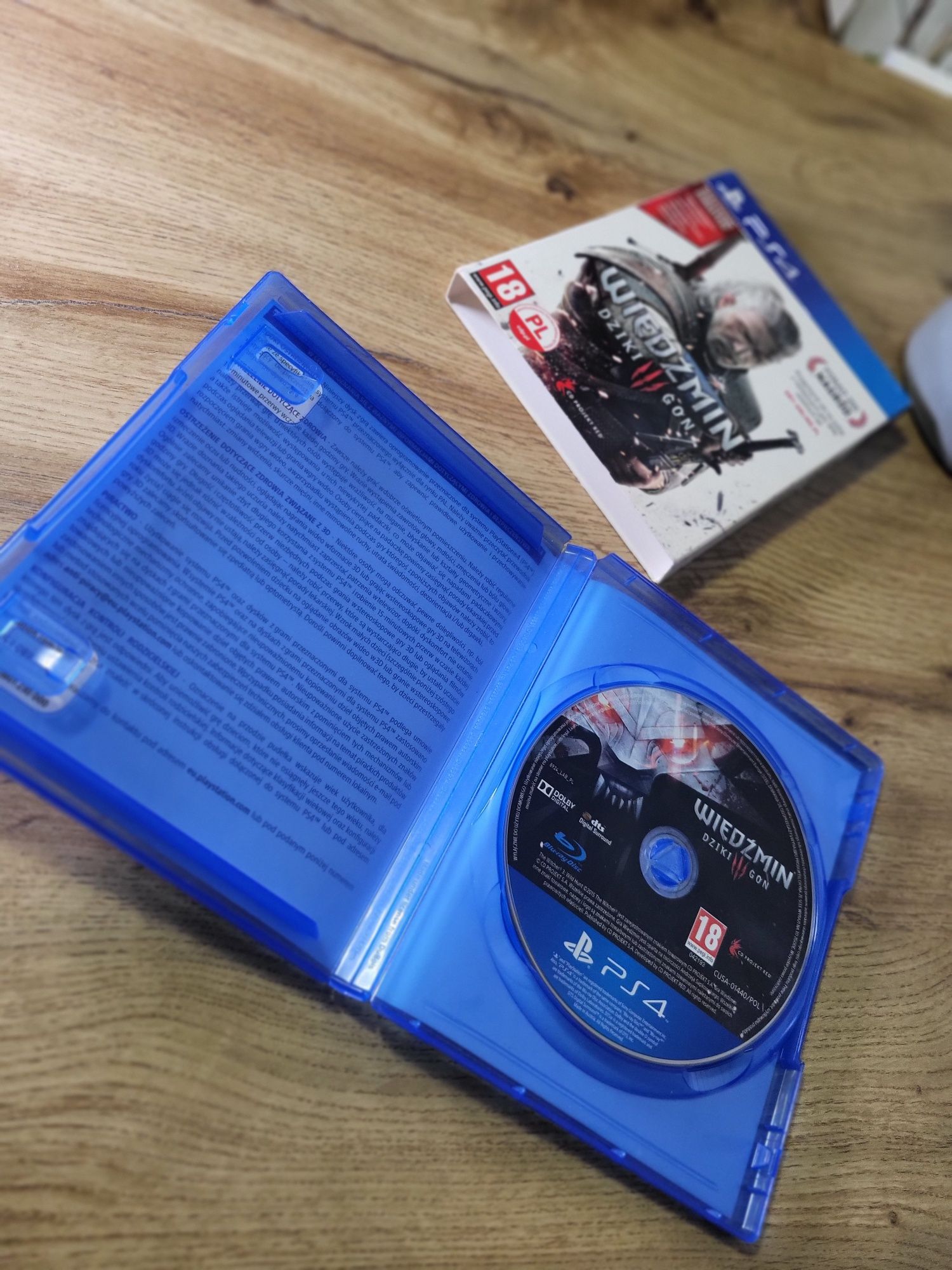Wiedzmin 3 dziki gon III gra na konsole PlayStation 4 sony PS 5 SLIM
