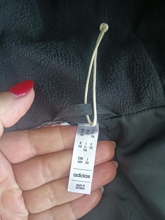 Kispo oficial da Adidas