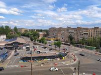 4- кімн. в центрі пр. Миру з чудовим видом на місто. Документи готові.