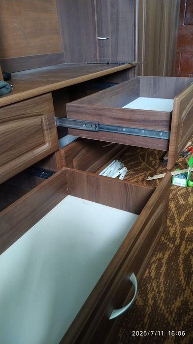 Напрямні телескопічні на підшипниках