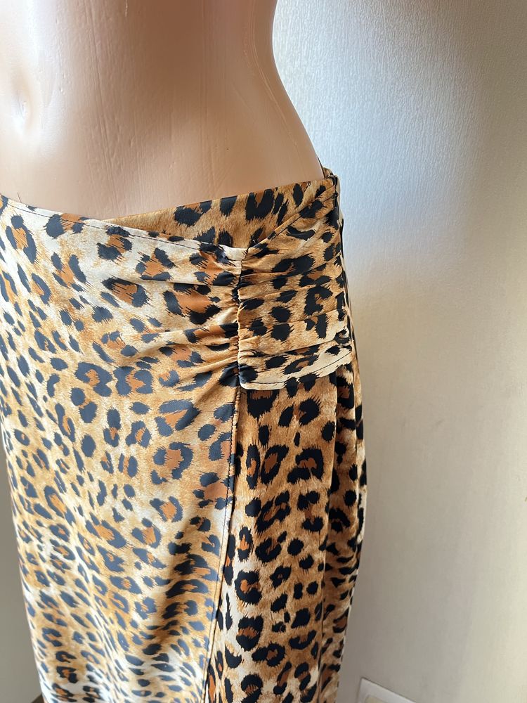 Spódnica midi w panterkę Zara S