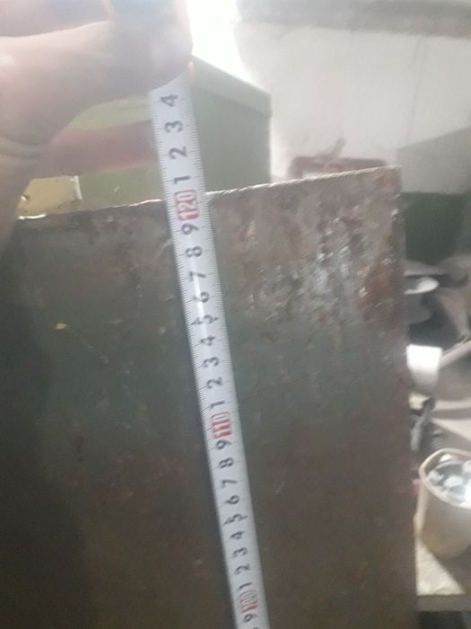 Продам лист 120х127см 2.5мм