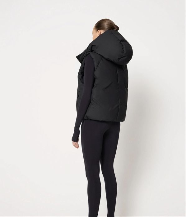 Жiноча  лімітована жилетка Khy