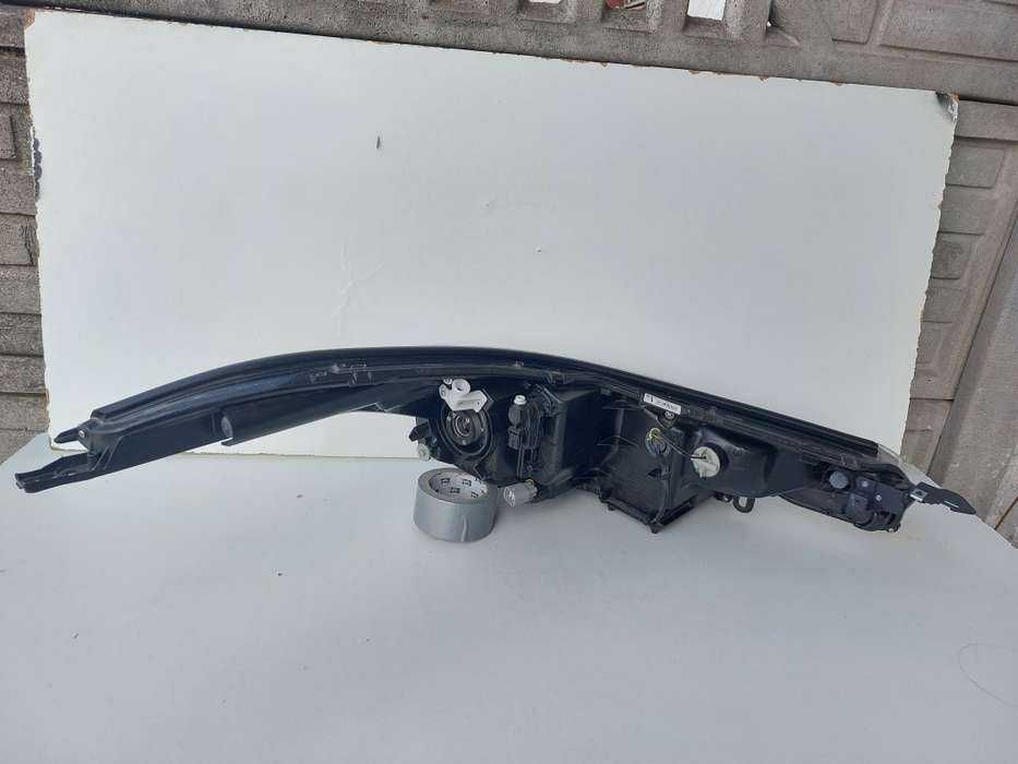 Lampa przednia lewa Toyota CH-R Led zwykła Europa