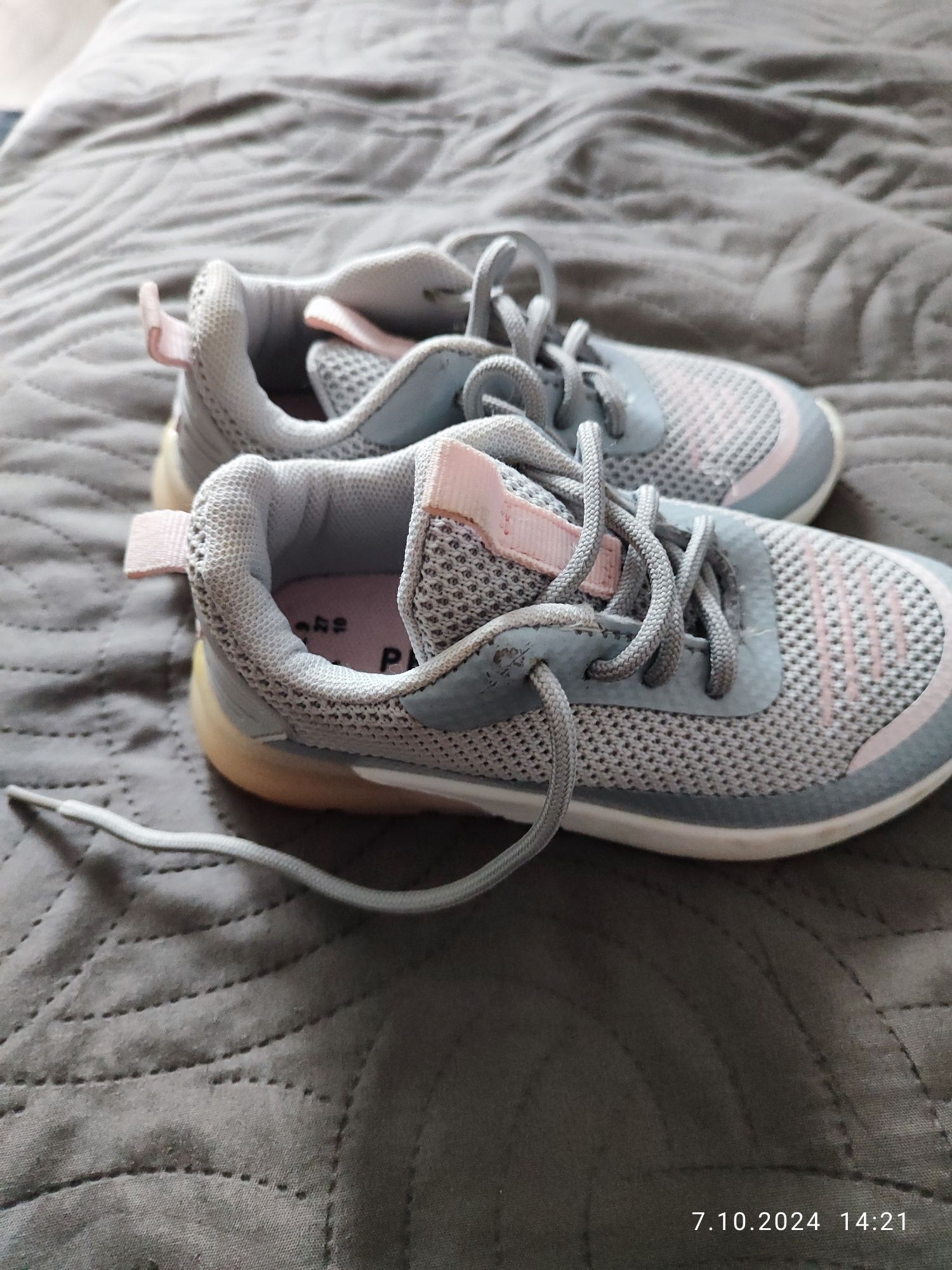 Adidasy dla dziewczynki