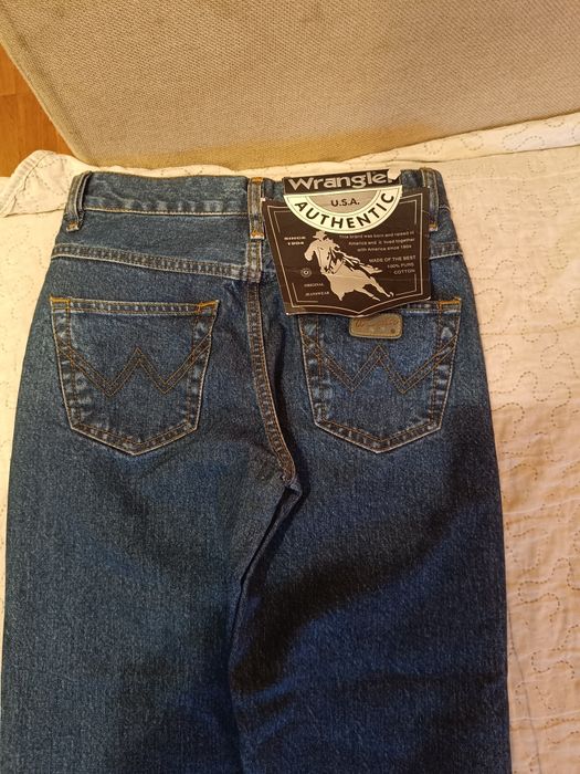 Джинси нові класичні жіночі