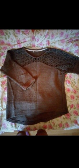 Sweter z koronką XL