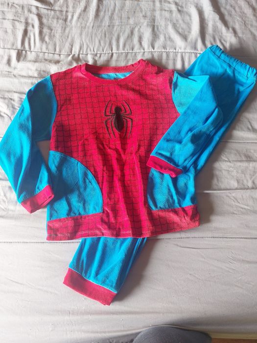 Pijamas rapaz usados