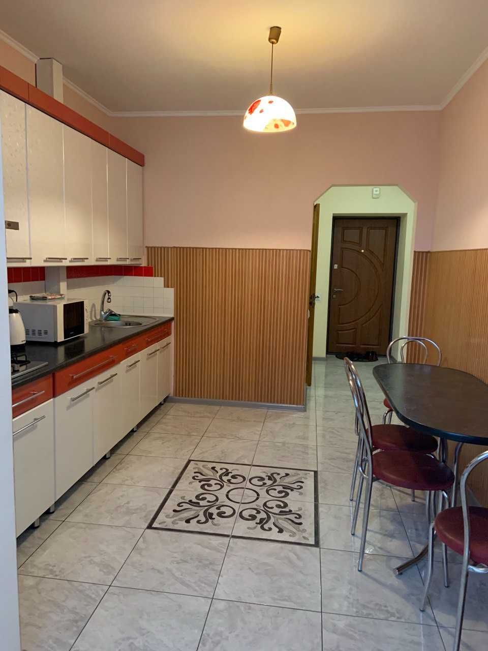 Сучасна квартира, в центрі Трускавця, вільно з 27.06