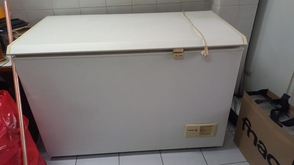 Vendo arca frigorífica