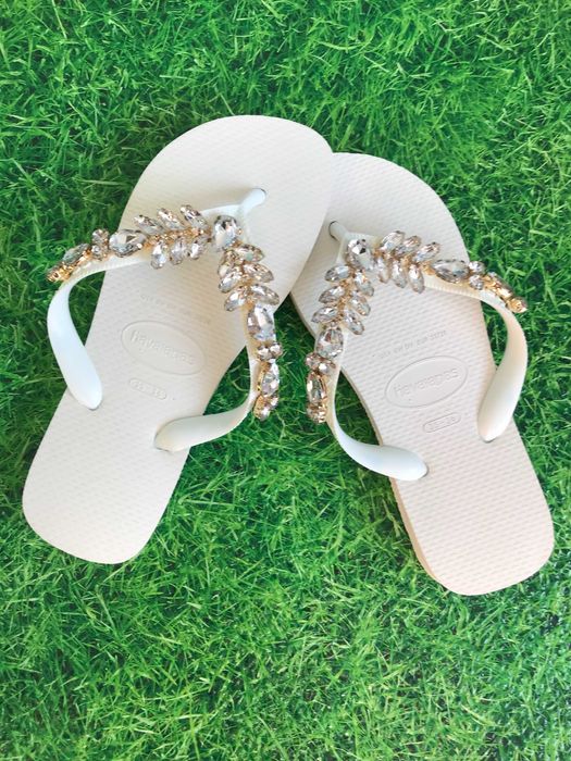 Havaianas Decoradas com Pedras  (novo / vários tamanhos)