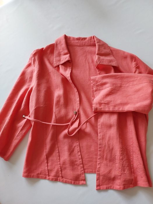 Lniana  narzutka  damska