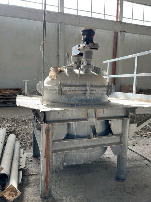 Реактор емальований- 1,8куб