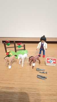 Playmobil weterynarz ze źrebakami koniki konie figurki