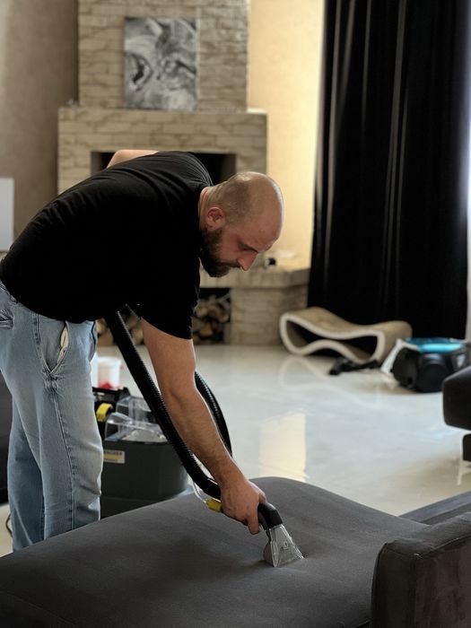 Виїзна хімчистка мʼяких меблів СУШКА В ПОДАРУНОК