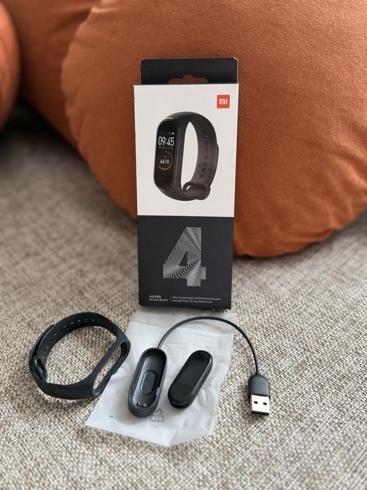 Продаю фітнес-браслет