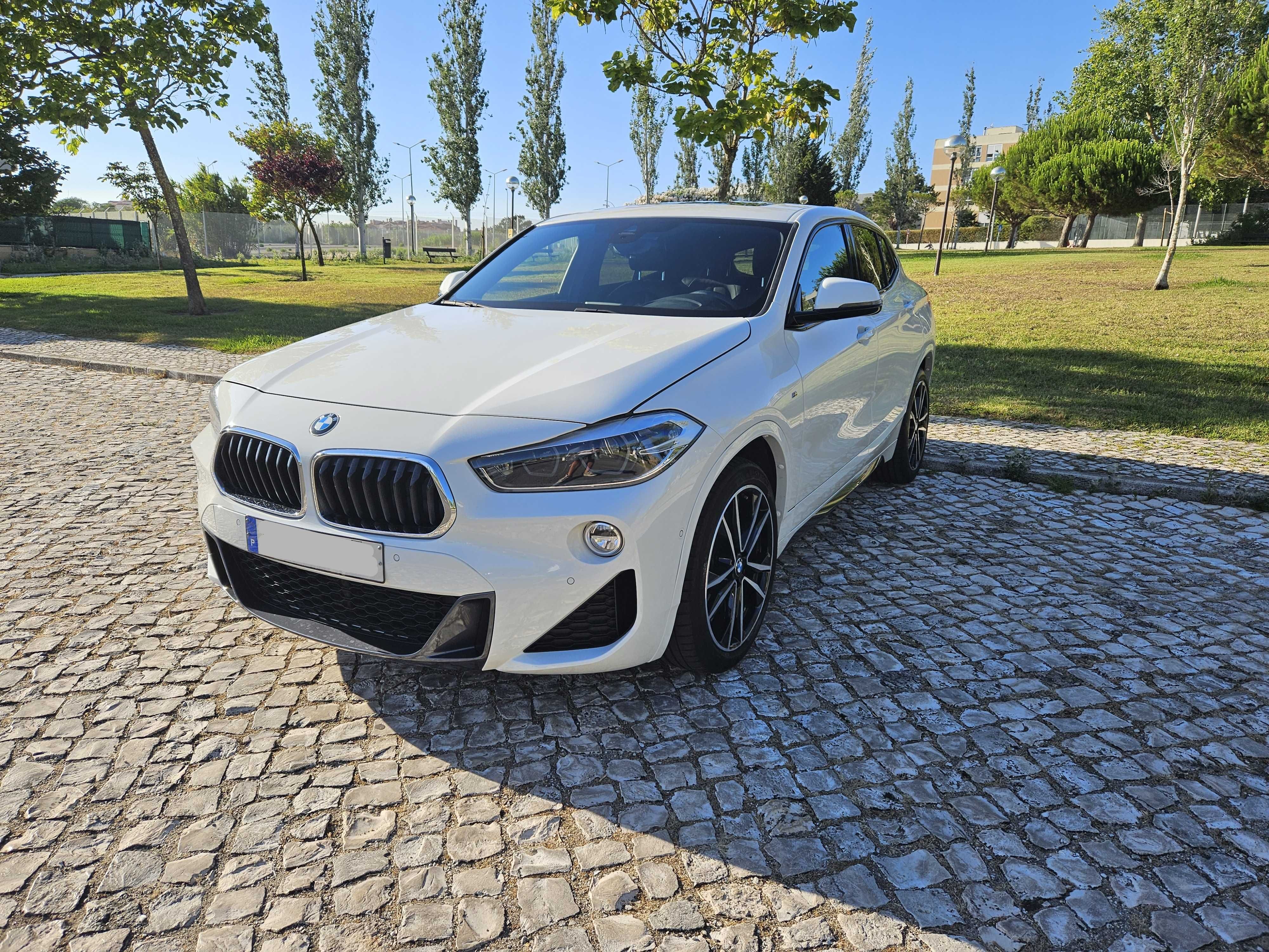 BMW X2 sDrive20i Pack M Sport • 192cv • Teto Panorâmico • Navi • LED