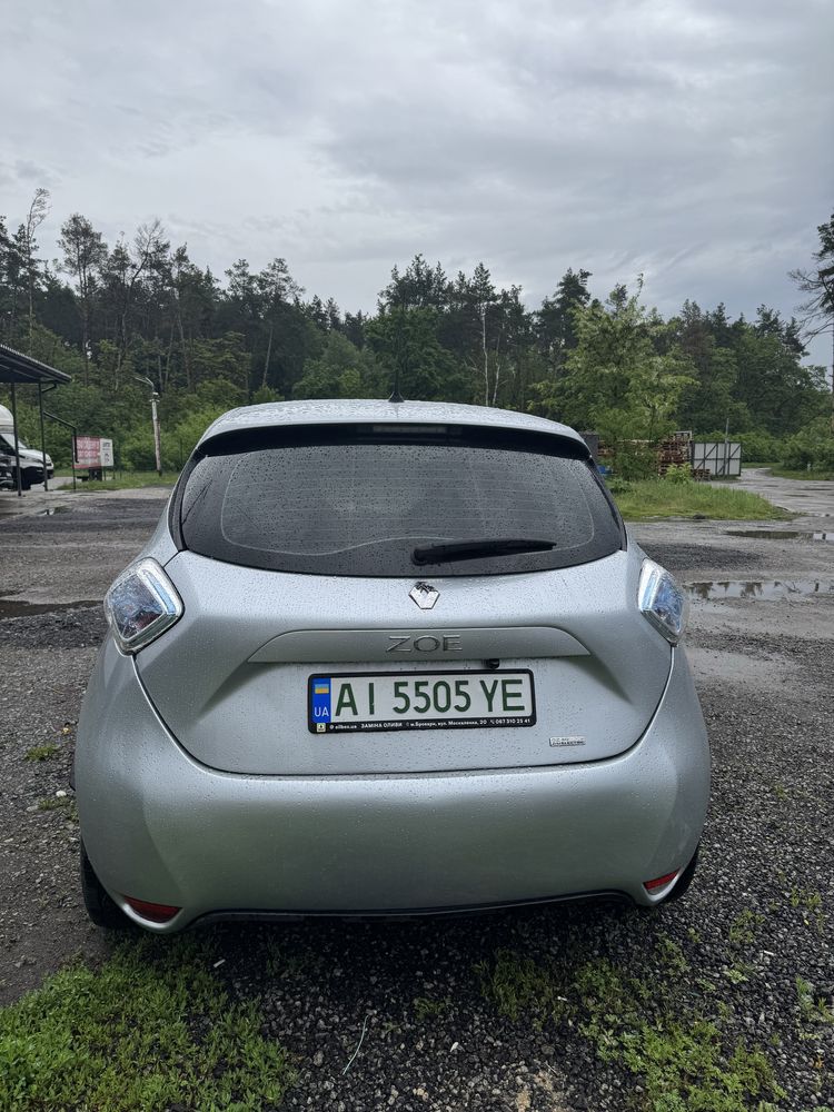 Продам Renault Zoe 2018 40квт