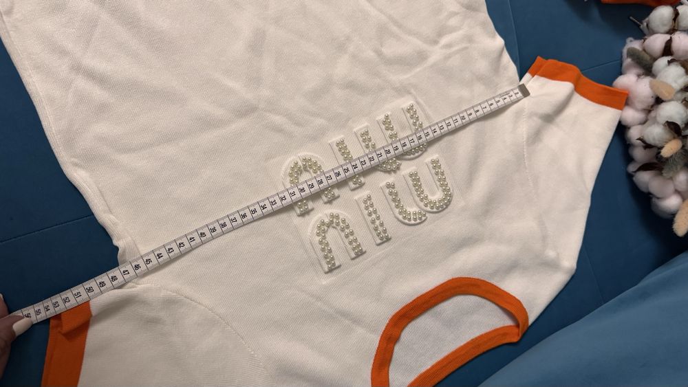 Брючний костюм від світового бренду Miu Miu