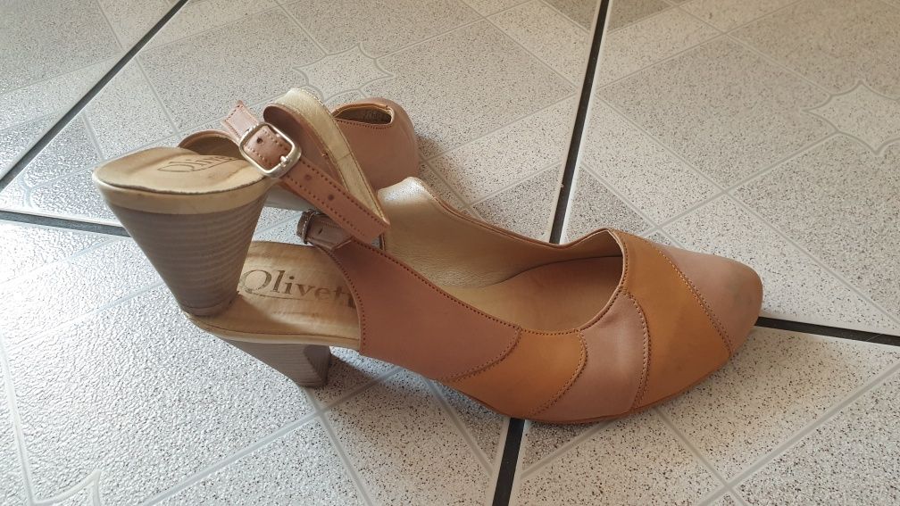 Buty z odkrytą piętą