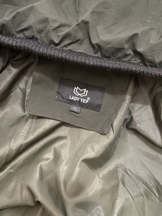 Жіночі курточки L/ XL