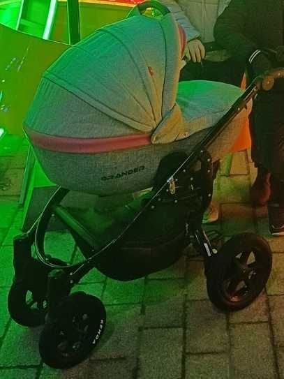 Sprzedaję wózek na części.