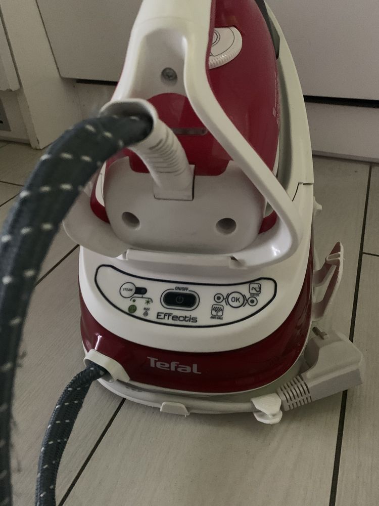 Żelazko ze stacją pary Tefal Effectis