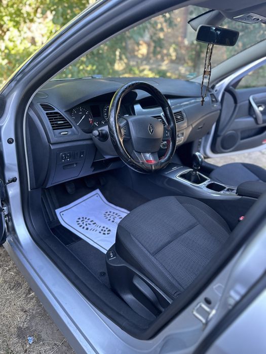 Renault Laguna 3, 2010