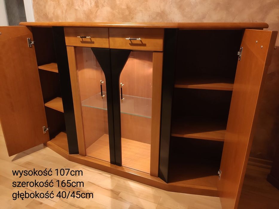 Meble drewniane, komoda, witryna narożna