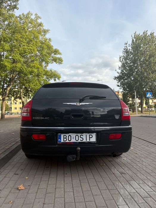 Piękny Chrysler 300 C