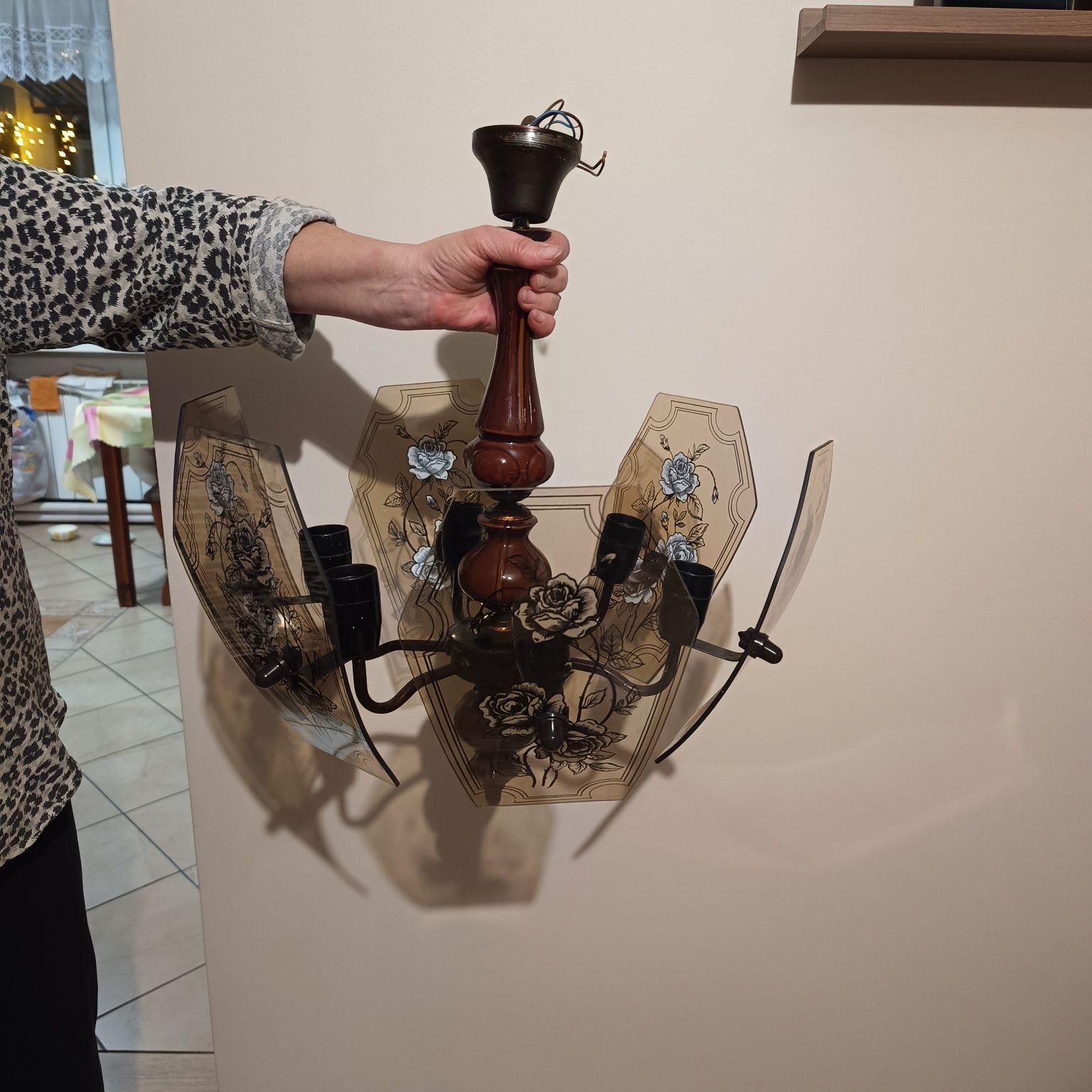 Lampa żyrandol PRL kwiatki