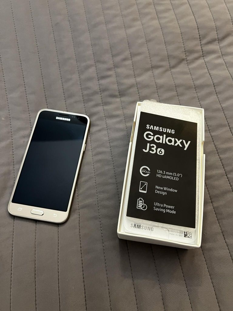 Samsung Galaxy J3 (2016) złoty 8GB