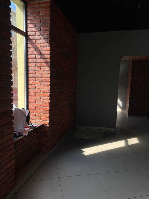 Оренда приміщення на вул. Хмельницького