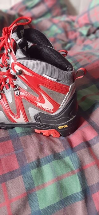 trapery  buty Boreal roz 31  długość wkładki 19,22