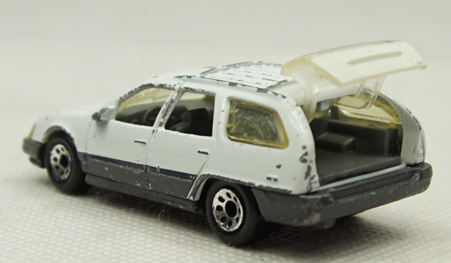 MATCHBOX Mercury Sable Wagon 1987