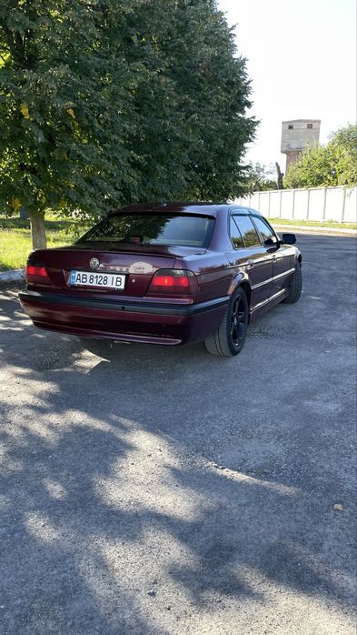 BMW E38 730d 2001