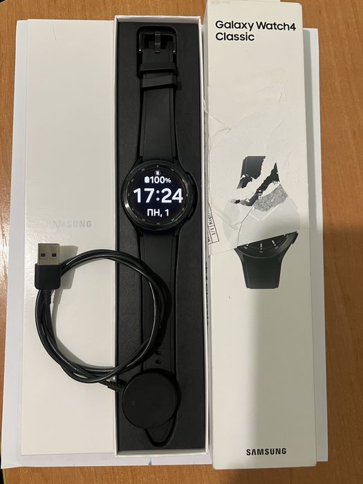 Samsung galaxy watch 4 classic black