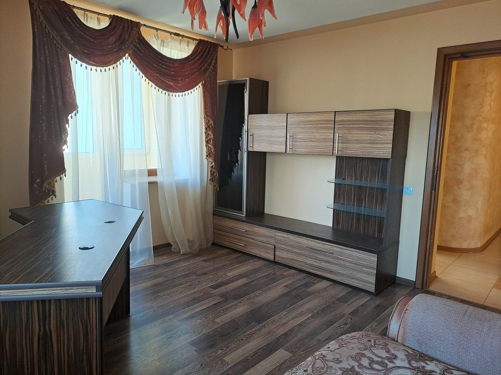 Продається 5 - кімнатна квартира по вул.Рєпіна, Канада