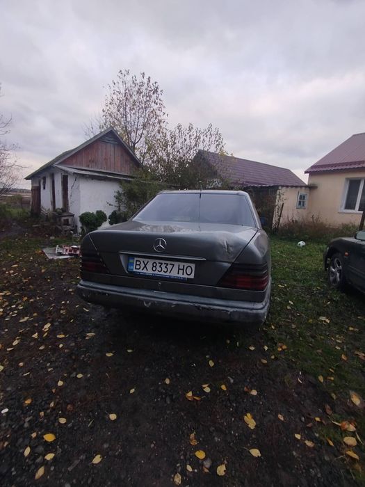 Продам  мерса 124