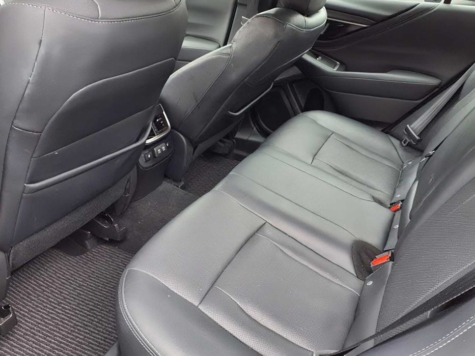 Subaru Legacy      2020