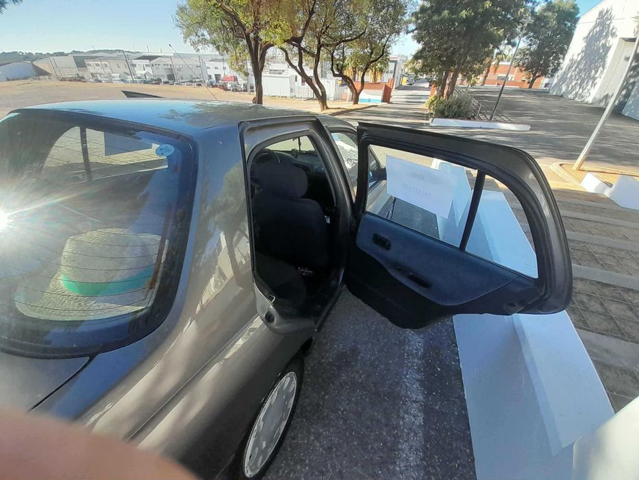 Nissan Sunny N14 1.4 i 16V de 1991