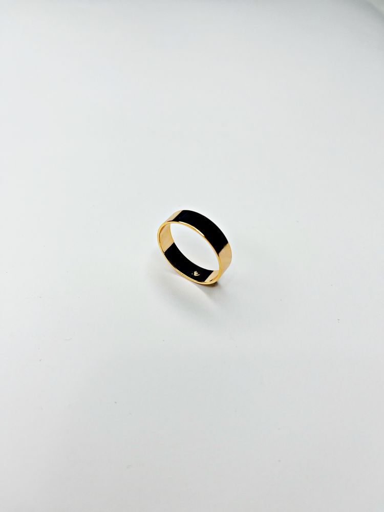 Обручальное кольцо из медицинского золота 210 мм / 50 мм.