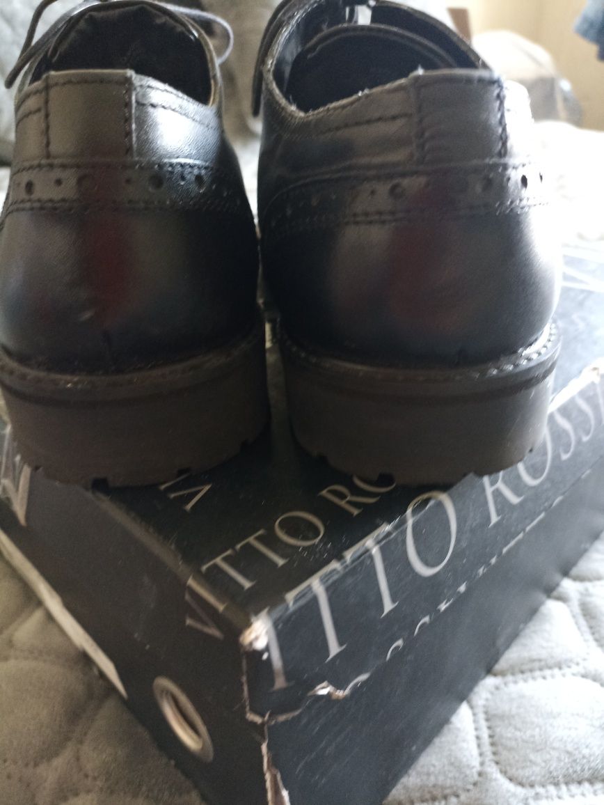 Шкіряні туфлі BURTON літня ціна р.43/27,5см