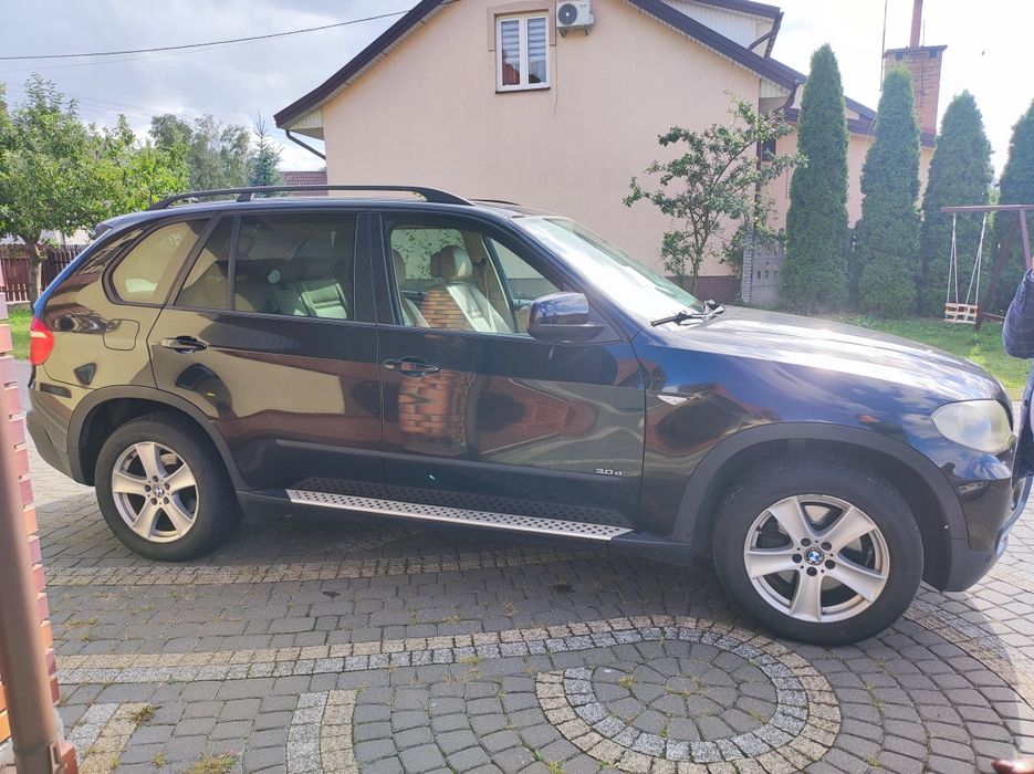 BMW X5 Polski salon