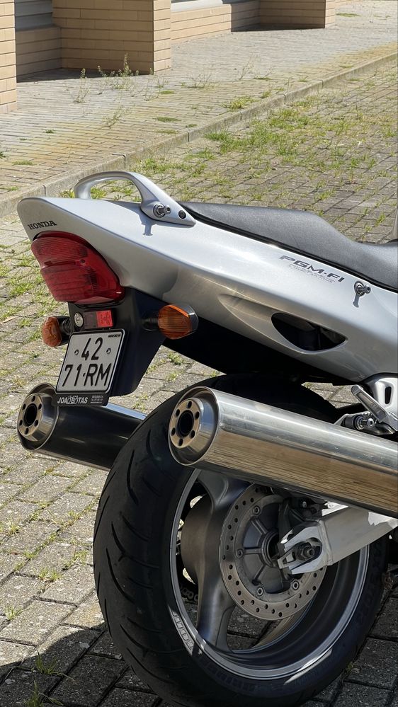 Honda cbr 1100 xx