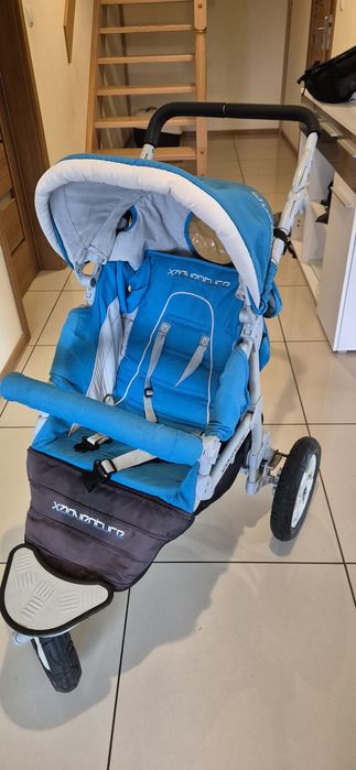 Wózek biegowy trzykolowy spacerowy