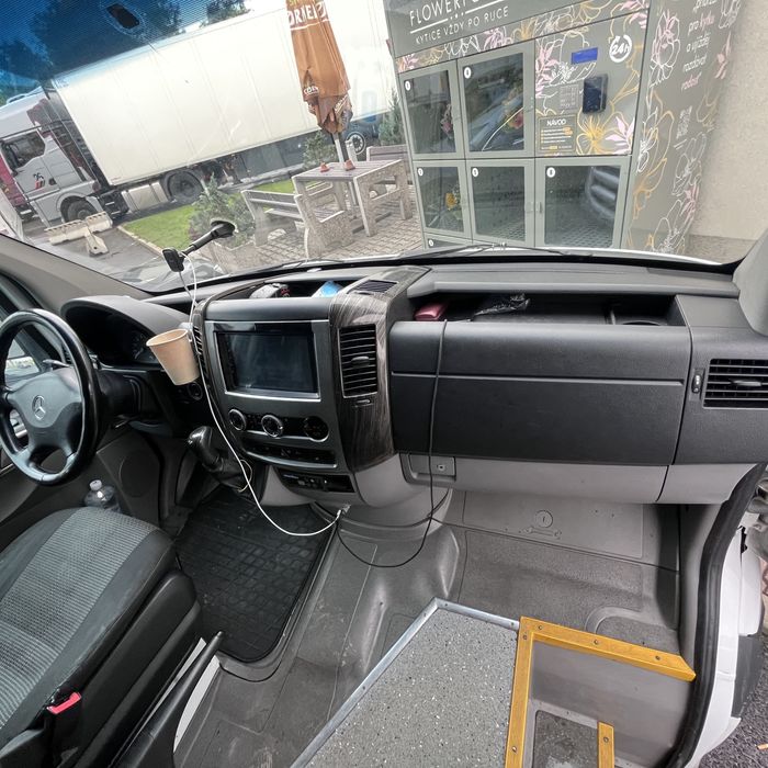 Продам Mersedes Sprinter  311. С мотором 646